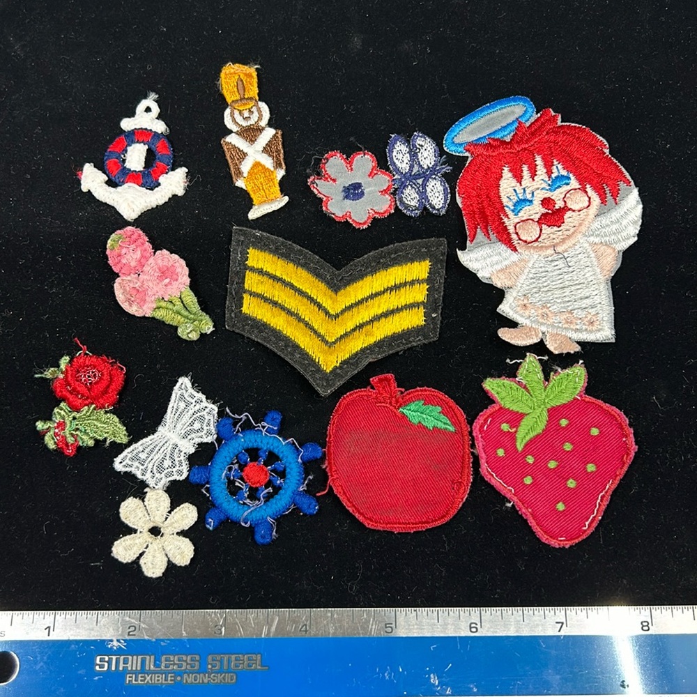 VTG Patches for fun Kitchy for Jeans 12 vtg jean décor
